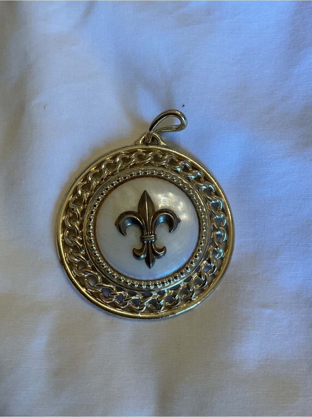 Gold Fleur-de-Lis Decorative Pendant